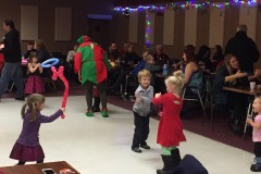 2016-Kids-Christmas-Party-13